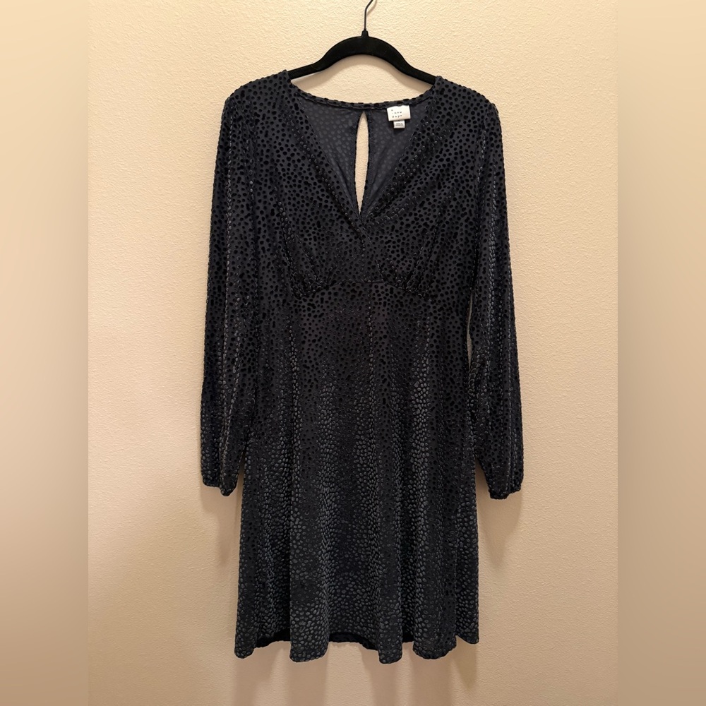 dark green long sleeve dress